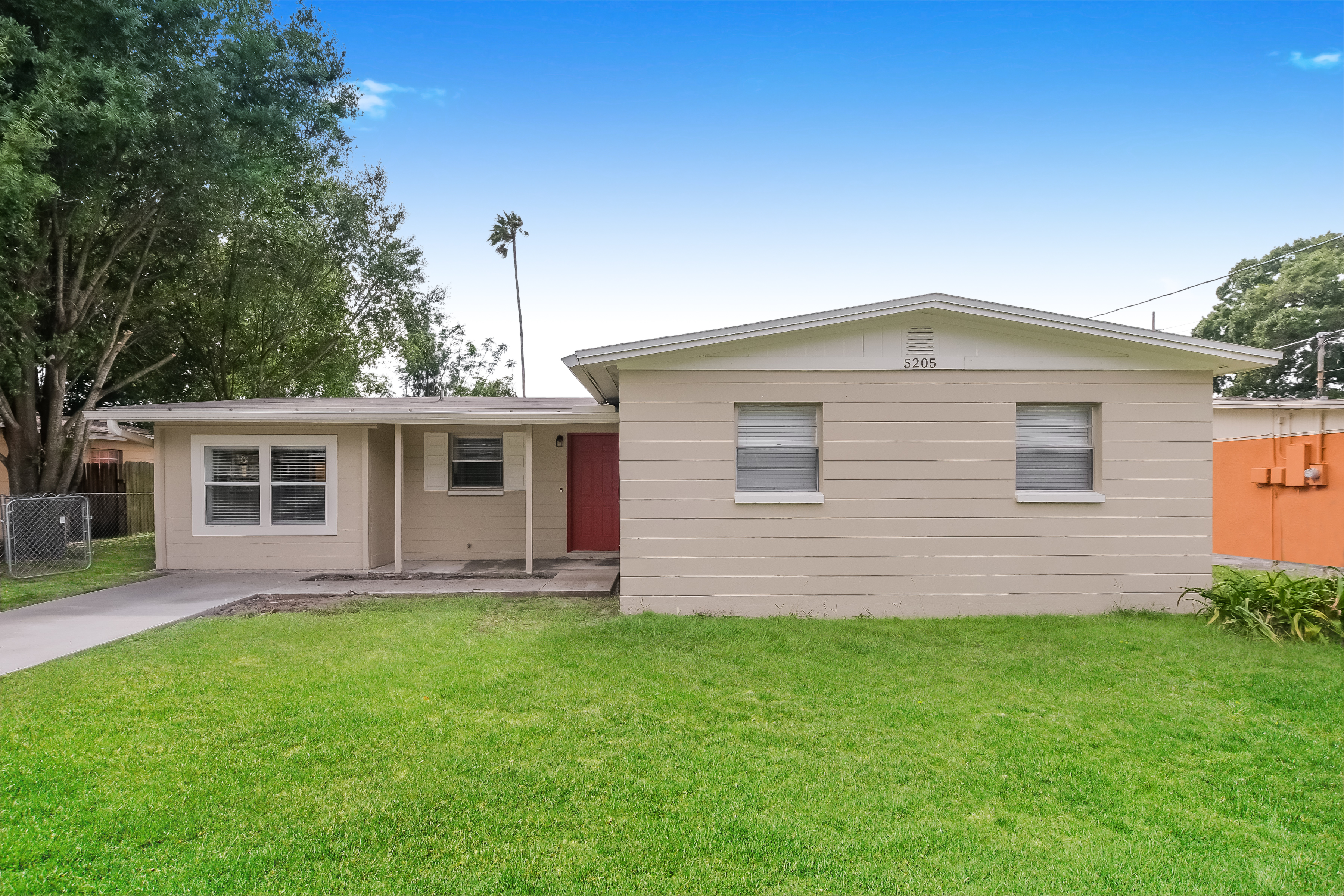 5205 S 84th St Tampa, FL 33619